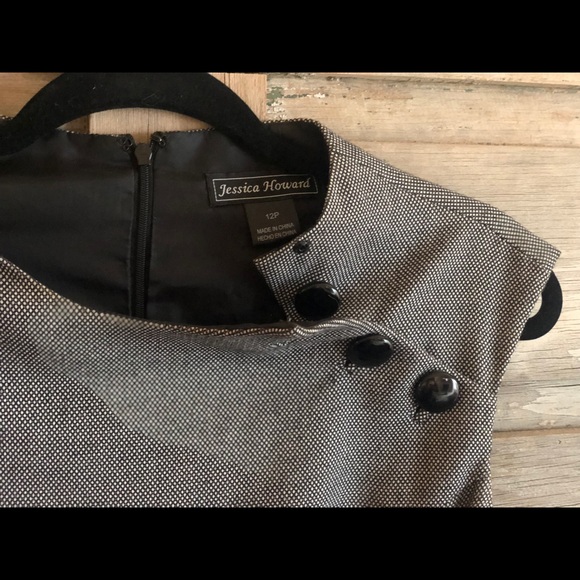 Black and White Classic Dress - Picture 3 of 6